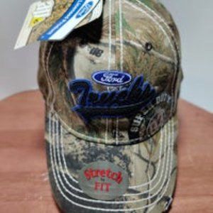 NWT Ford Hat Real tree